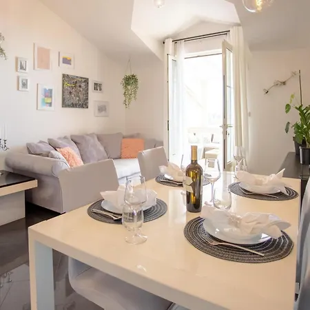 Apartamento Lovely In With Wifi